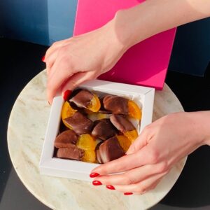 Универсальный подарок. 250гр. Итальянский Апельсин или Вьетнамский Манго в 70% шоколаде India Kerala