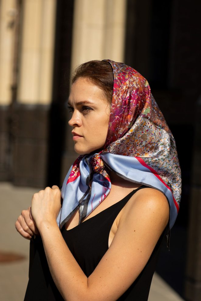 Платок шелковый «Галантный век. Осень» — фото 1