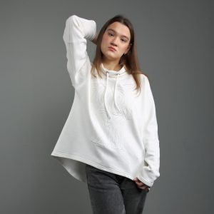 Толстовка белая. Вышивка «Дух рыцаря»