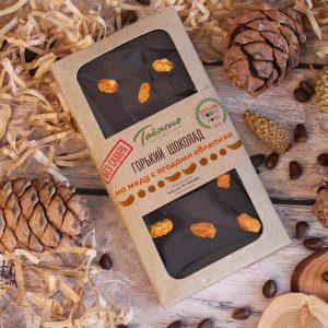 Шоколад горький на меду с ягодами облепихи 60 г "Таежно"