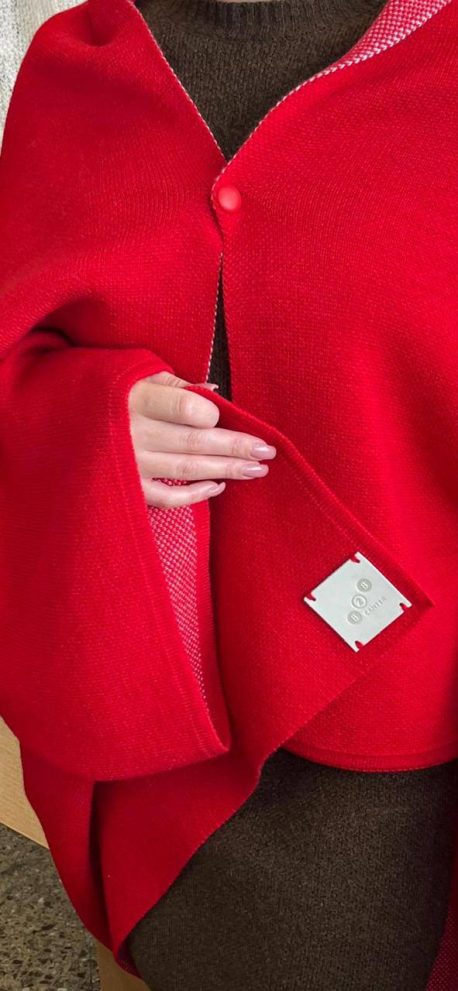 Плед с кожаной кнопкой — фото 4