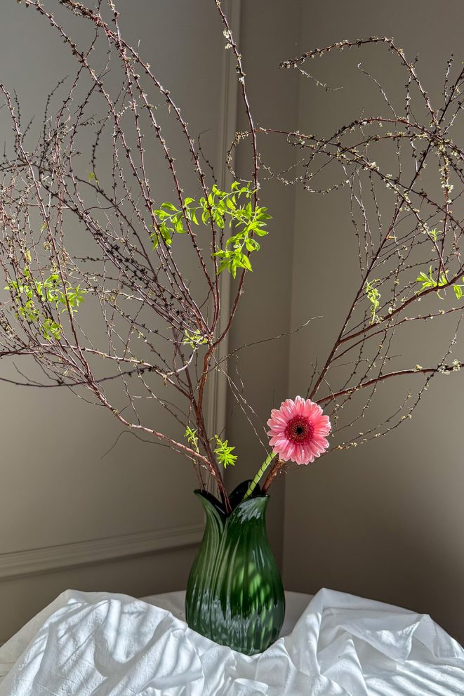 Ваза Petal зеленого цвета из коллекции Blossom, 22 см — фото 5