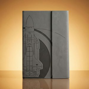 Ежедневник с магнитным клапаном